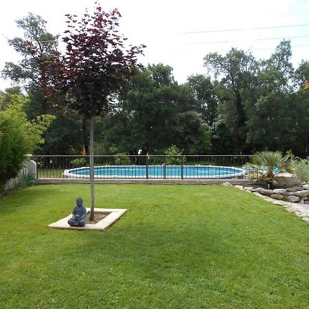 Chez Lulu Hotel Saint-Saturnin-les-Apt Exterior photo