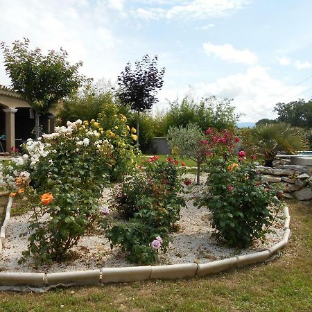 Chez Lulu Hotel Saint-Saturnin-les-Apt Exterior photo